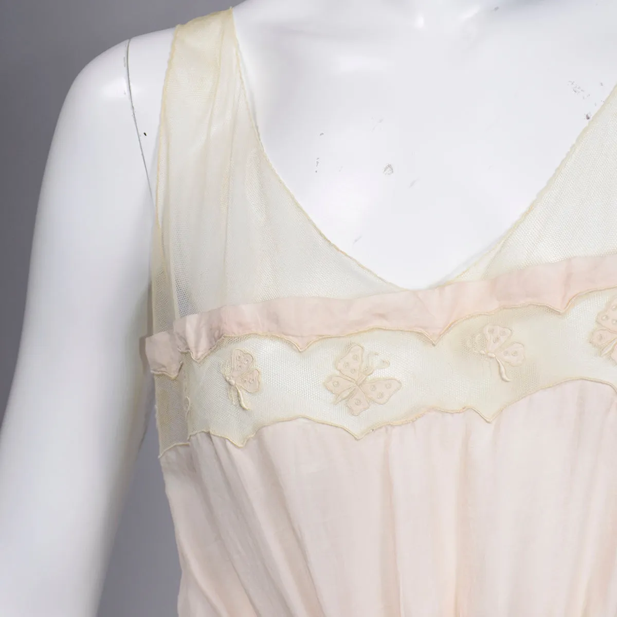 1920s Pale Pink Silk & Butterfly Lace Sleeveless Nightgown