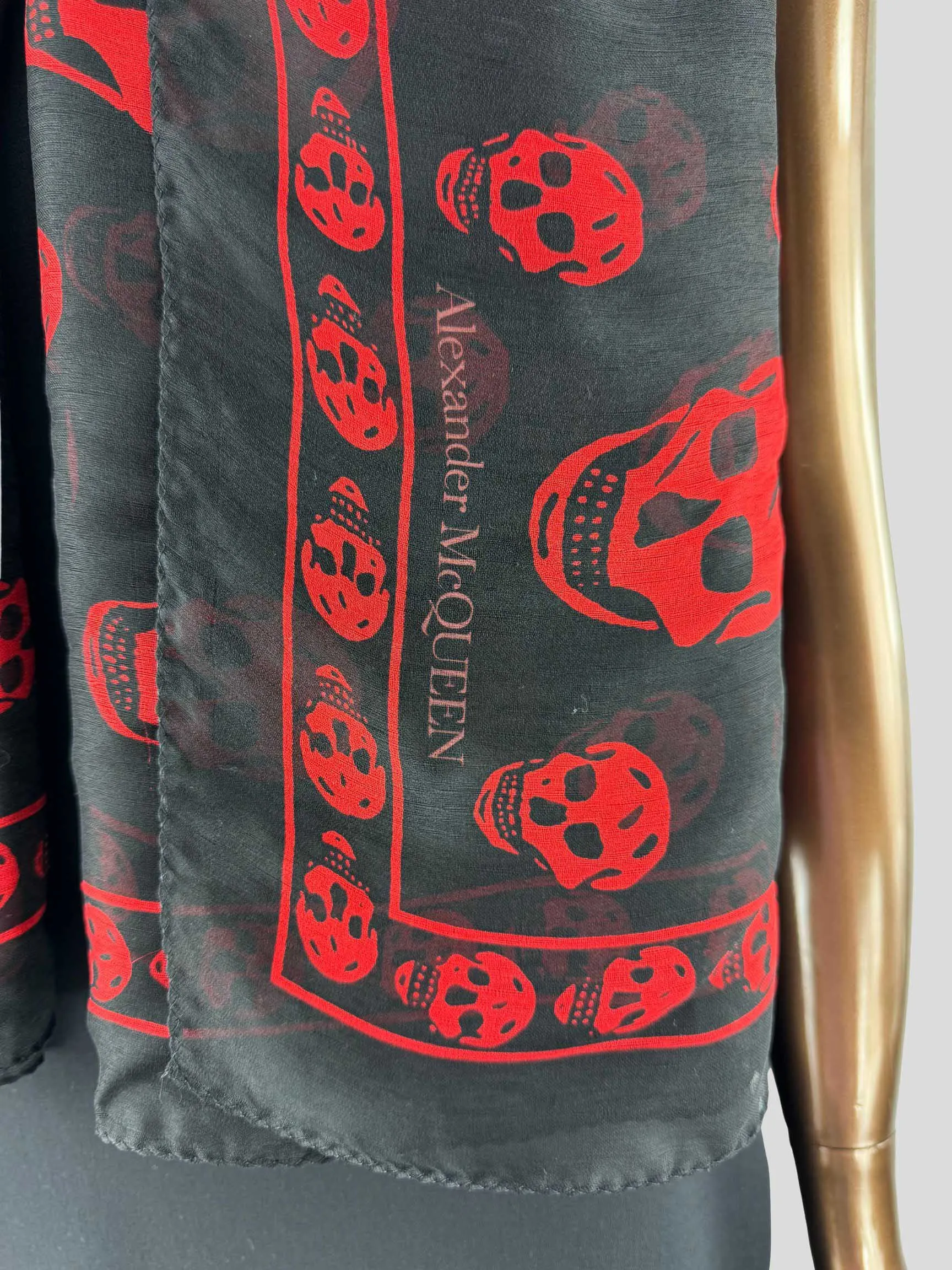 ALEXANDER McQUEEN skull-print silk scarf