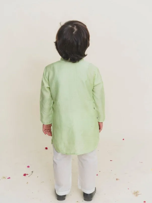 Boys Green-White Katha Viscose Silk Kurta Pajama Set (Set of 2)