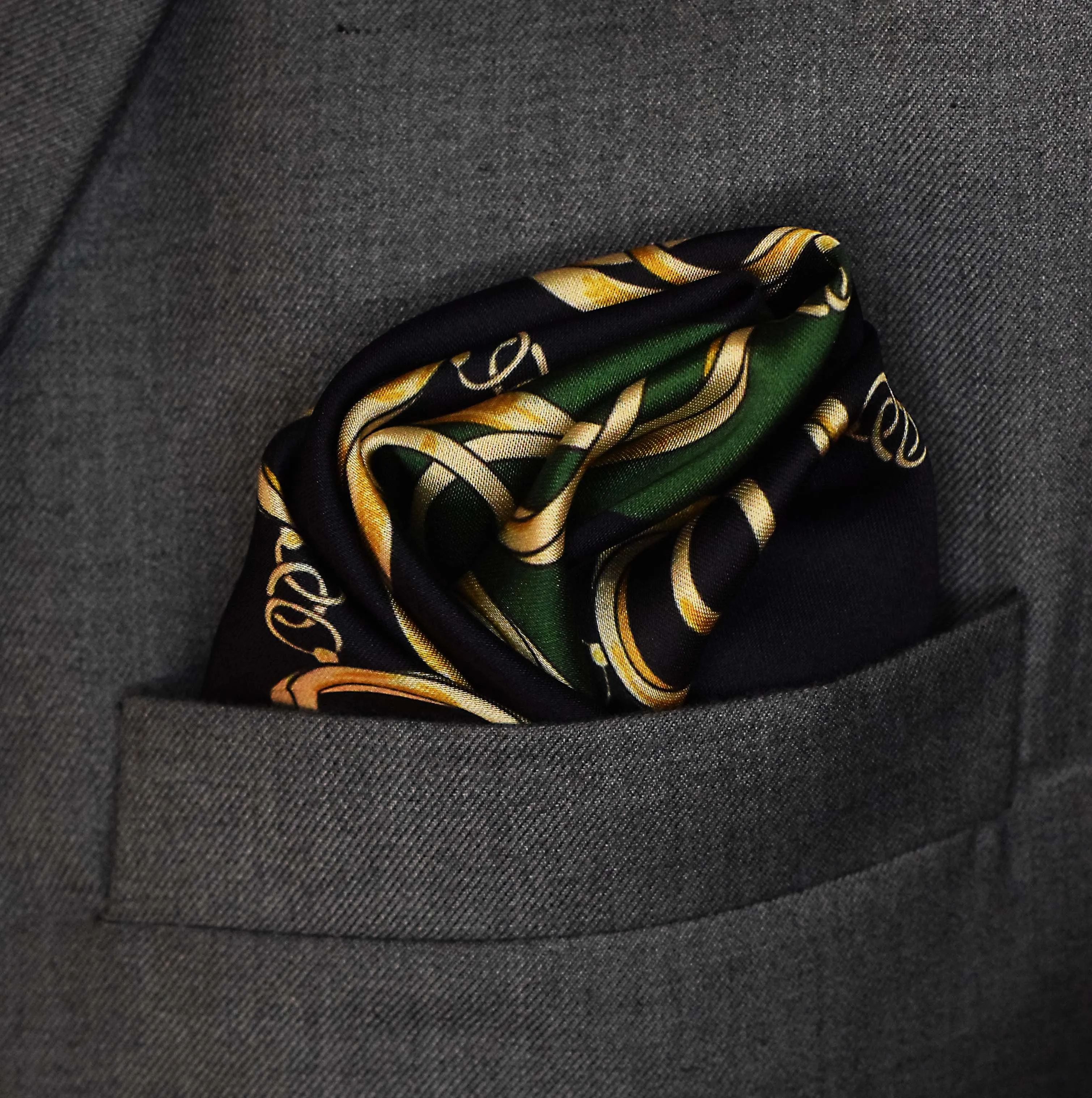 Chain Loop Silk Pocket Squares