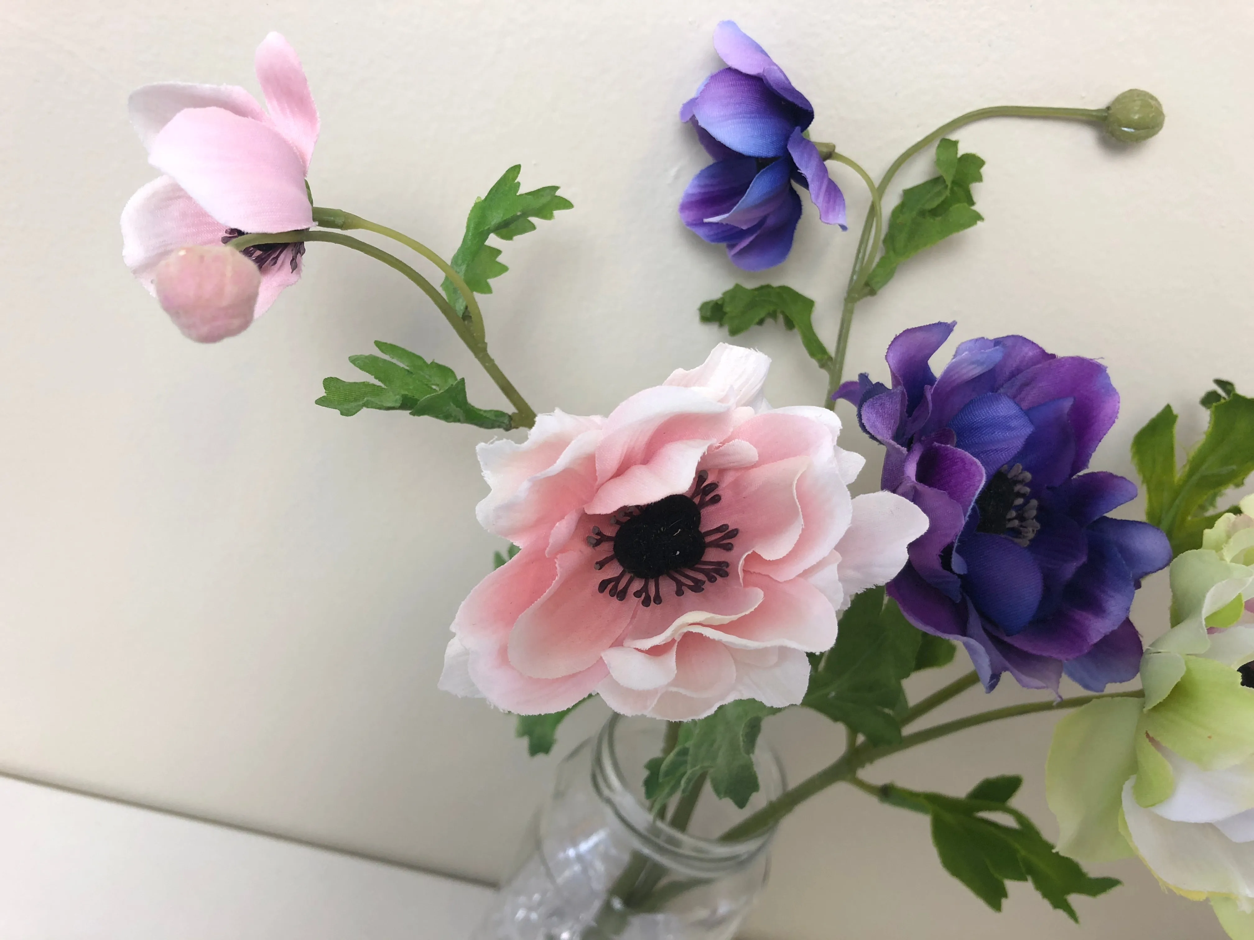 F0230 Anemone Spray 36cm 3 Colours