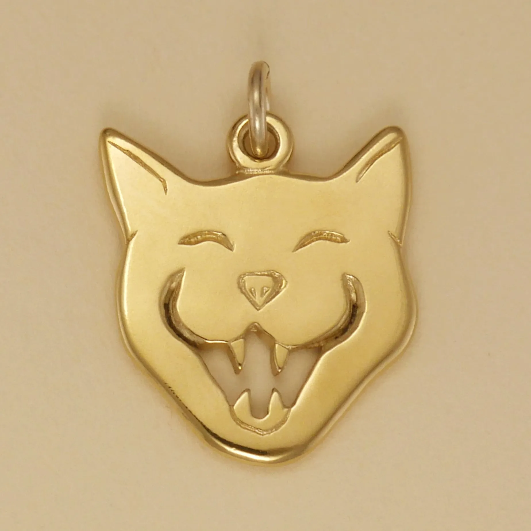 Laughing Cat Face Charm