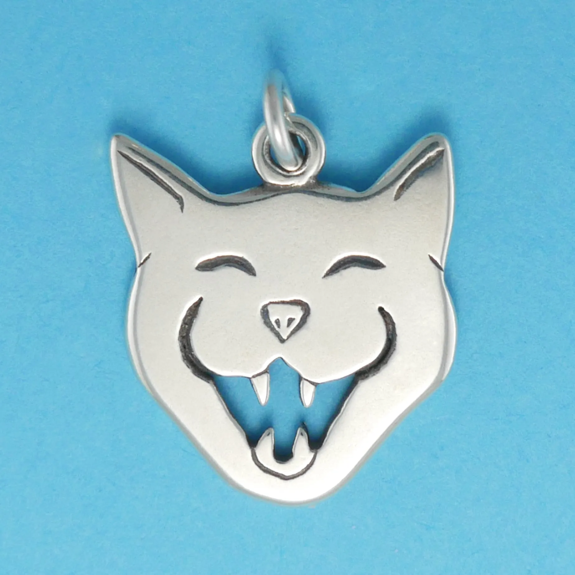 Laughing Cat Face Charm