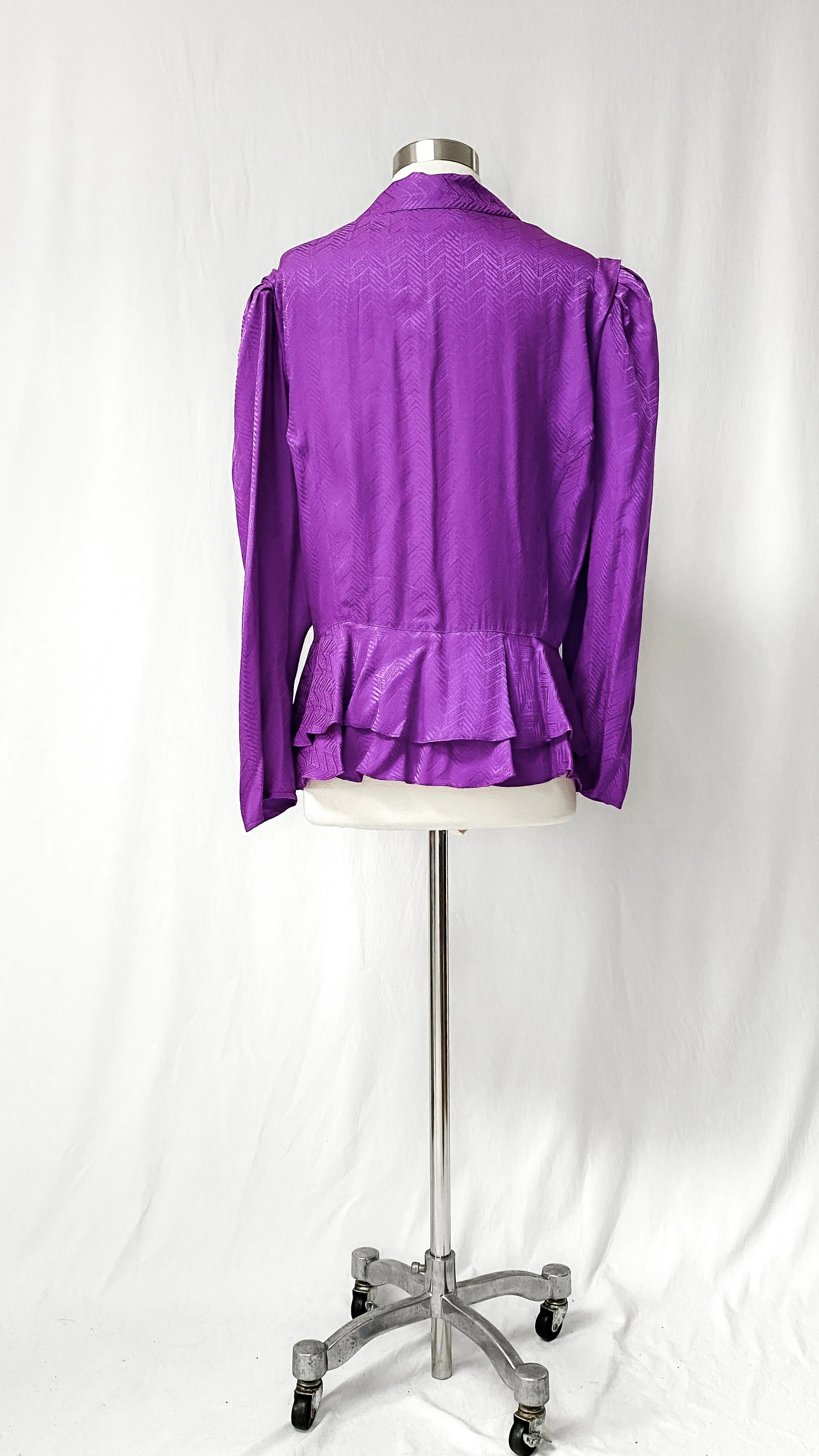 Vintage 80’s Purple Silk Top (8/10)