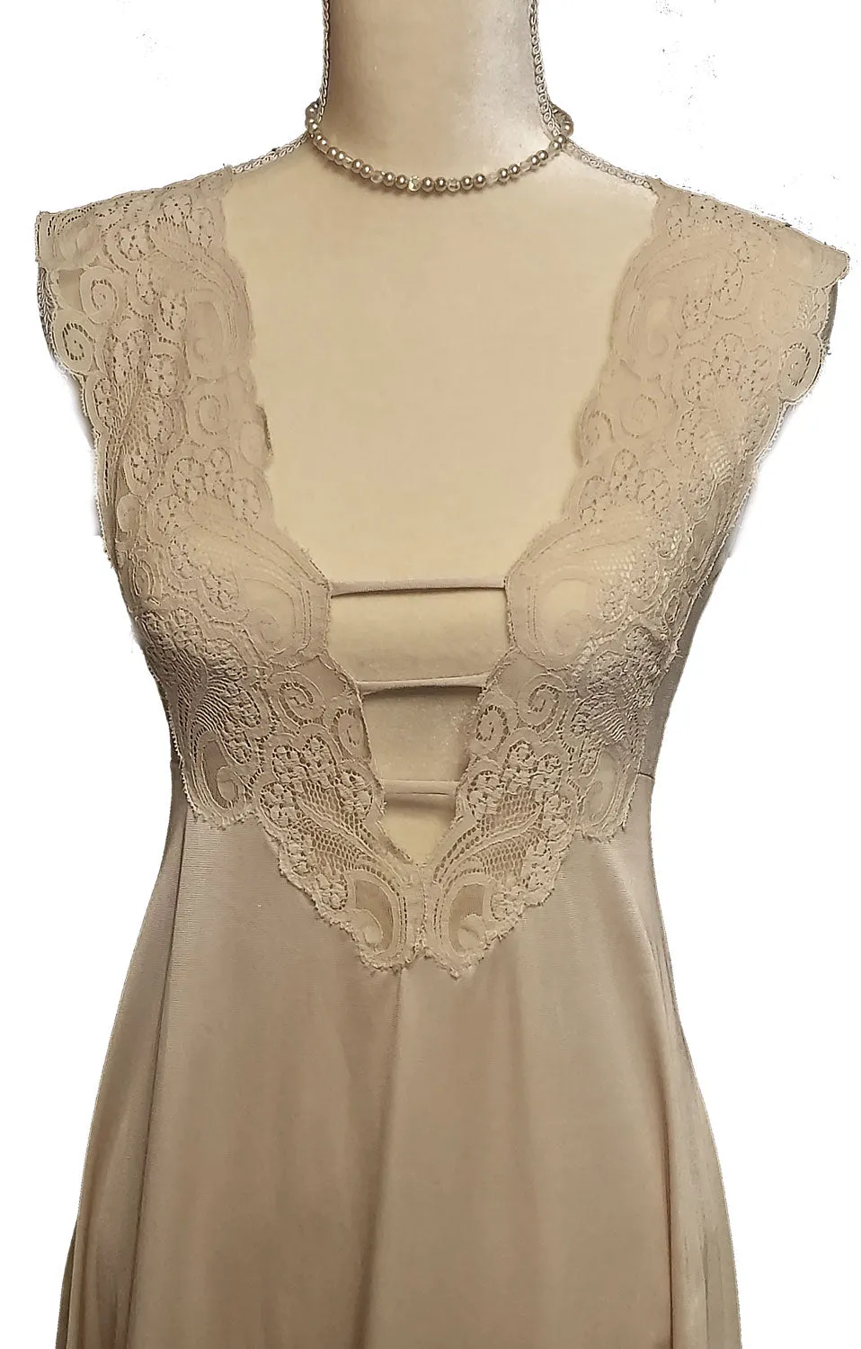 *VINTAGE LILY OF FRANCE BY ROSA PULEO-SZULE ALL LACE PLUNGING BODICE & BACK NIGHTGOWN IN BROWN SUGAR - MADE IN THE U.S.A.