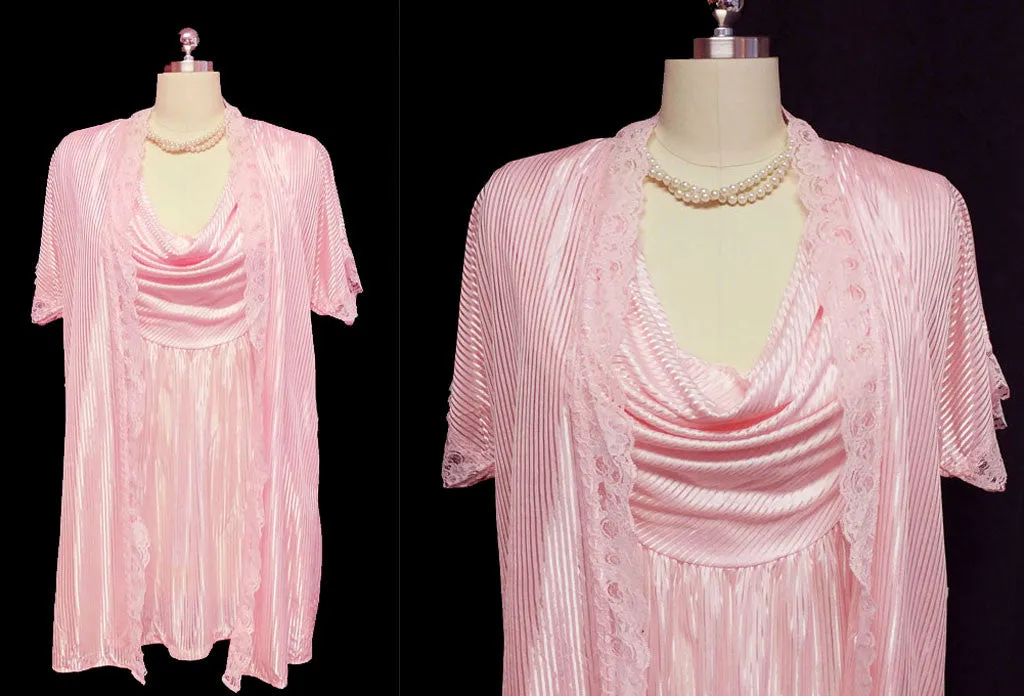 *VINTAGE NITE IMAGES LACE PEIGNOIR  & COWL NECKLINE NIGHTGOWN IN PINK MARSHMALLOW