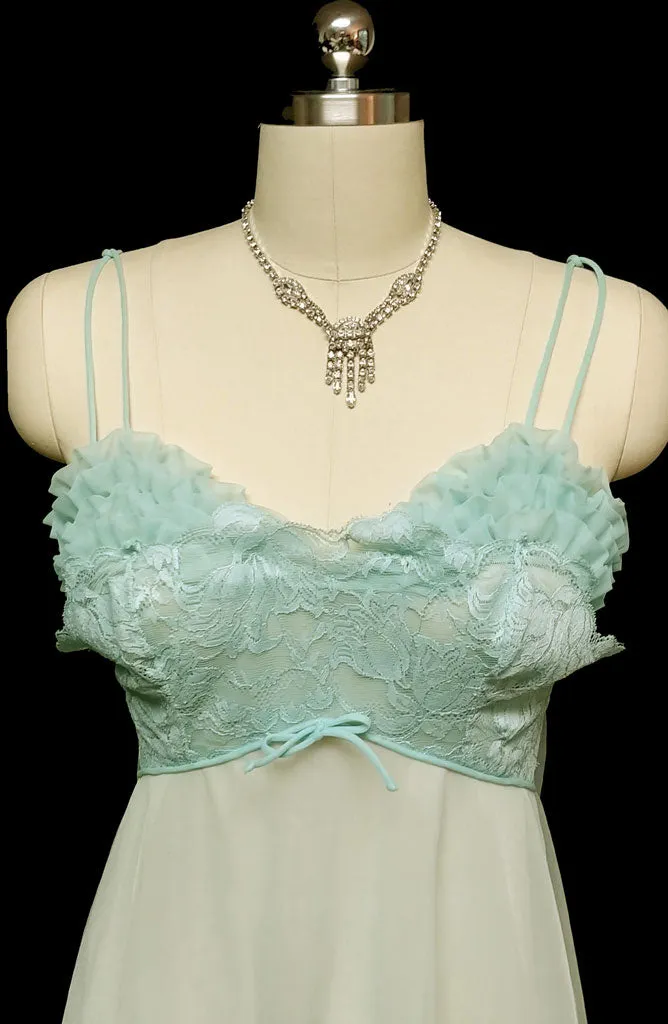 *VINTAGE VANITY FAIR RUFFLES & LACE NIGHTGOWN IN LAGOON